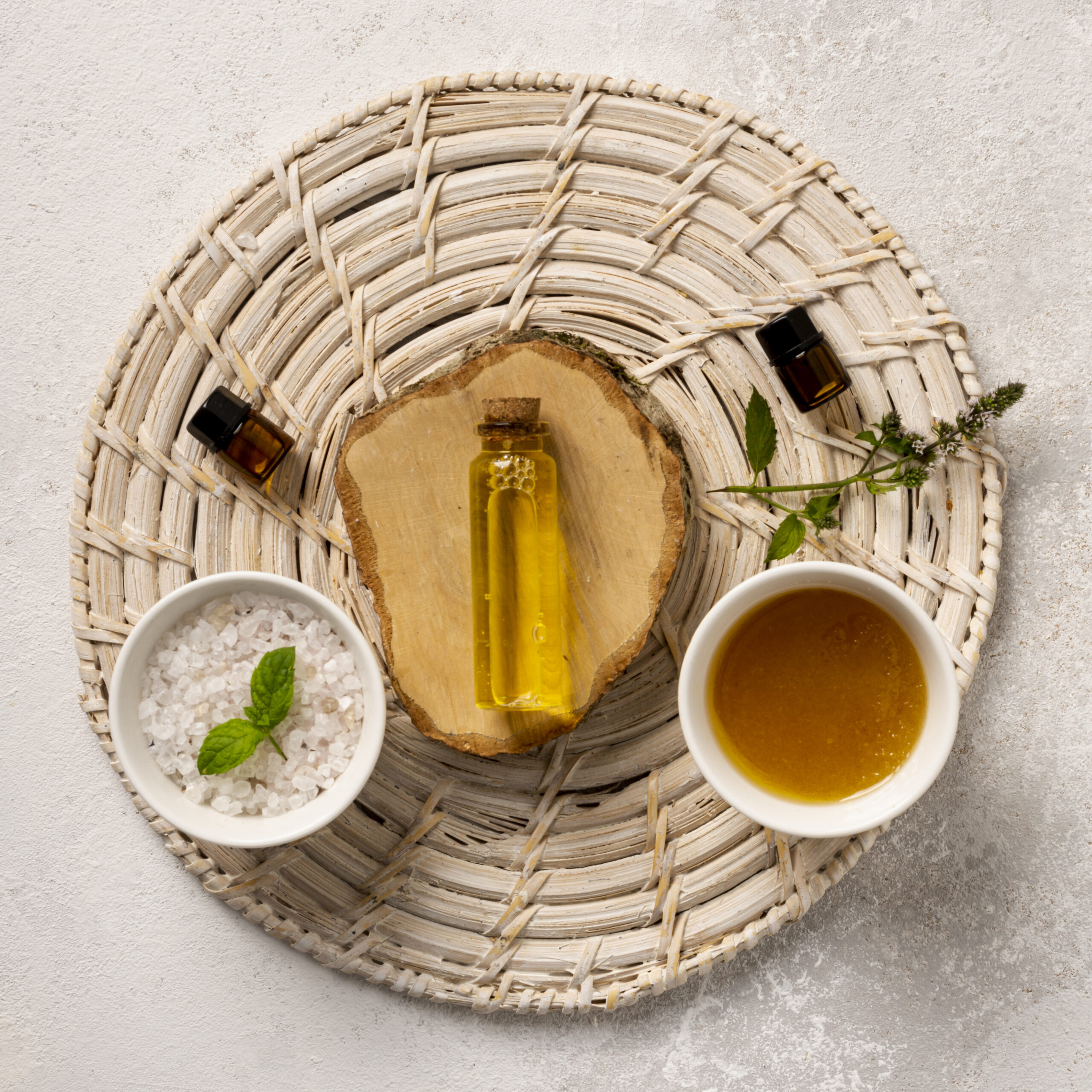 olio essenziale e piante aromatiche
